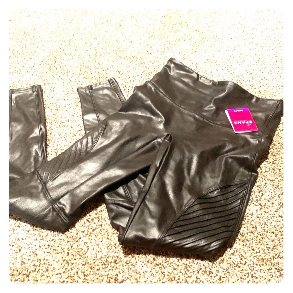🔥FAUX LEATHER MOTO SPANX LEGGINGS🔥